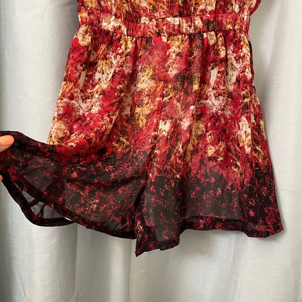 XOXO Red Abstract Fire colors Womens Romper size XS